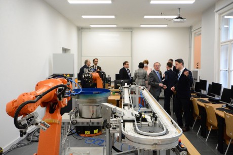 Nyílt nap lesz január 17-én az Óbudai Egyetem Alba Regia Műszaki Karán